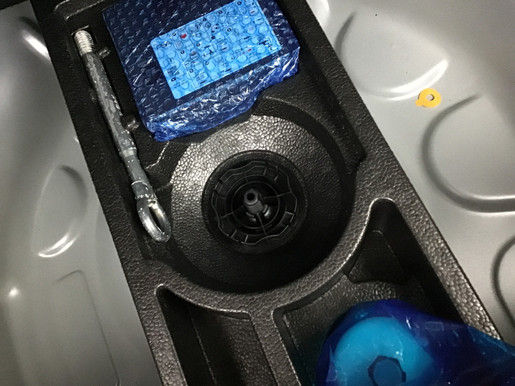 51708212